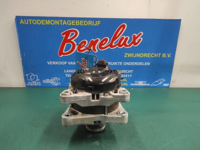 Gebruikte Dynamo Ford Fiesta 7 1.1 Ti-VCT 12V 85 Prijs op aanvraag aangeboden door Benelux Zwijndrecht B.V.