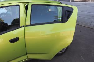Gebruikte Deur 4Deurs links-achter Chevrolet Spark (M300) 1.0 16V Prijs € 130,00 Margeregeling aangeboden door Benelux Zwijndrecht B.V.