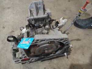 Gebruikte Automaatbak Suzuki SX4 (EY/GY) 1.6 16V 4x2 Prijs € 500,00 Margeregeling aangeboden door Benelux Zwijndrecht B.V.