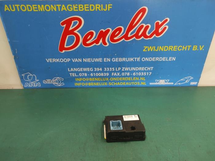 Gebruikte Kachelcomputer Opel Vivaro 2.0 Diesel 145 Prijs op aanvraag aangeboden door Benelux Zwijndrecht B.V.