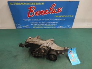 Gebruikte Dynamosteun boven Fiat 500 (312) 0.9 TwinAir 85 Prijs op aanvraag aangeboden door Benelux Zwijndrecht B.V.