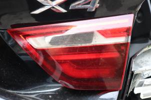 Gebruikte Achterlicht rechts BMW X4 (F26) xDrive 20i 2.0 16V Twin Power Turbo Prijs op aanvraag aangeboden door Benelux Zwijndrecht B.V.