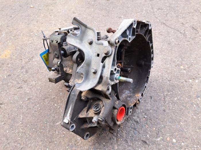 Versnellingsbak van een Fiat Grande Punto (199) 1.4 2006