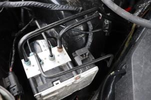 Gebruikte ABS Pomp BMW X3 (F25) xDrive35i 3.0 24V Prijs € 250,00 Margeregeling aangeboden door Benelux Zwijndrecht B.V.