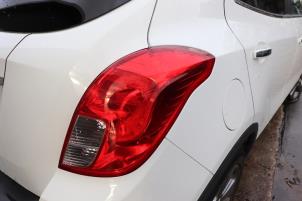 Gebruikte Achterlicht rechts Opel Mokka/Mokka X 1.6 16V EcoFlex 4x2 Prijs op aanvraag aangeboden door Benelux Zwijndrecht B.V.