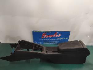 Gebruikte Middenconsoles Skoda Octavia Combi (NXAC) 1.0 TSI e-TEC 12V Prijs € 200,00 Margeregeling aangeboden door Benelux Zwijndrecht B.V.