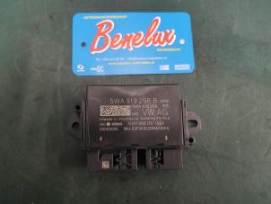 Gebruikte Parkeerhulp computer Skoda Octavia Combi (NXAC) 1.0 TSI e-TEC 12V Prijs op aanvraag aangeboden door Benelux Zwijndrecht B.V.