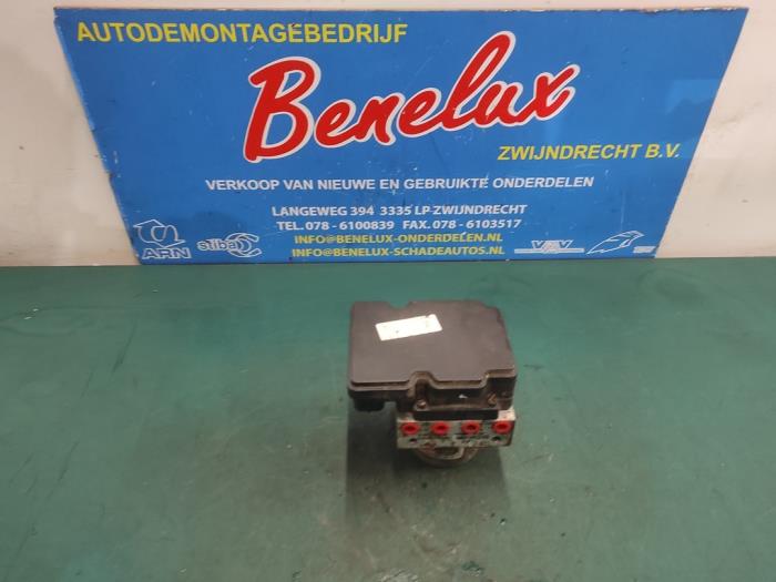 Gebruikte ABS Pomp Kia Ceed (CDB5/CDBB) 1.0i T-GDi 12V Prijs € 200,00 Margeregeling aangeboden door Benelux Zwijndrecht B.V.