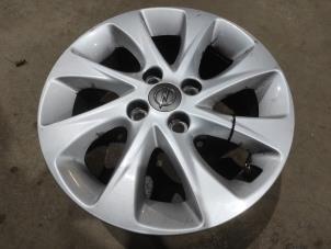 Gebruikte Velg Opel Karl 1.0 12V Prijs op aanvraag aangeboden door Benelux Zwijndrecht B.V.