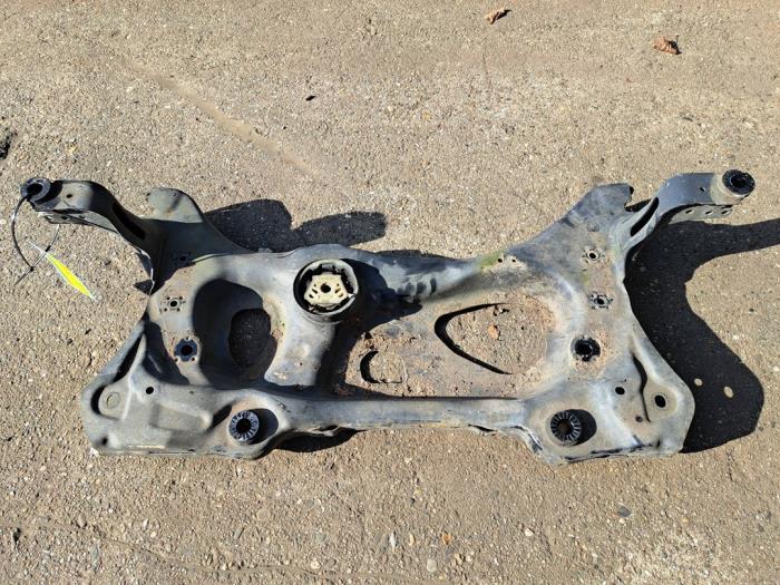 Gebruikte Subframe Volkswagen Golf VII (AUA) 1.0 TSI 12V Prijs op aanvraag aangeboden door Benelux Zwijndrecht B.V.