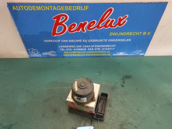 Gebruikte ABS Pomp Nissan Navara (D40) 2.5 dCi 16V 4x4 Prijs op aanvraag aangeboden door Benelux Zwijndrecht B.V.