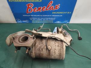 Gebruikte Roetfilter Mercedes Vito (447.6) 1.6 111 CDI 16V Prijs € 700,00 Margeregeling aangeboden door Benelux Zwijndrecht B.V.