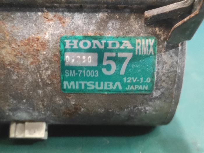 Startmotor van een Honda Civic (FA/FD) 1.3 Hybrid 2011