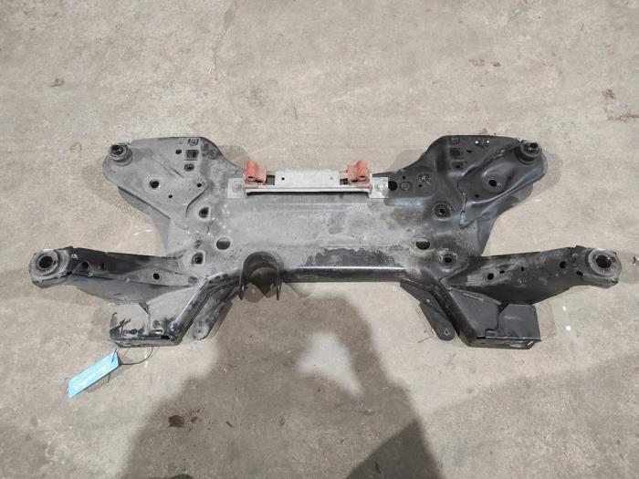 Gebruikte Subframe Opel Movano 2.3 CDTi Biturbo 16V FWD Prijs op aanvraag aangeboden door Benelux Zwijndrecht B.V.