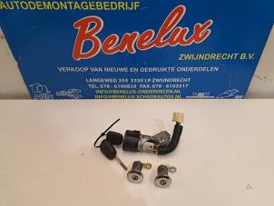 Gebruikte Kontaktslot + Sleutel Toyota Aygo (B10) 1.0 12V VVT-i Prijs op aanvraag aangeboden door Benelux Zwijndrecht B.V.