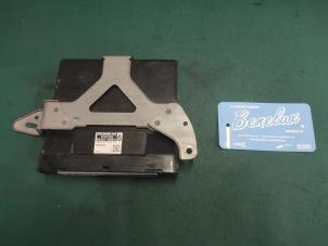 Gebruikte Sam module Toyota Yaris III (P13) 1.5 16V Hybrid Prijs op aanvraag aangeboden door Benelux Zwijndrecht B.V.