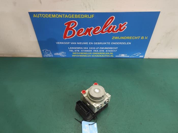 Gebruikte ABS Pomp Mazda 2 (DJ/DL) 1.5 SkyActiv-G 90 Prijs op aanvraag aangeboden door Benelux Zwijndrecht B.V.