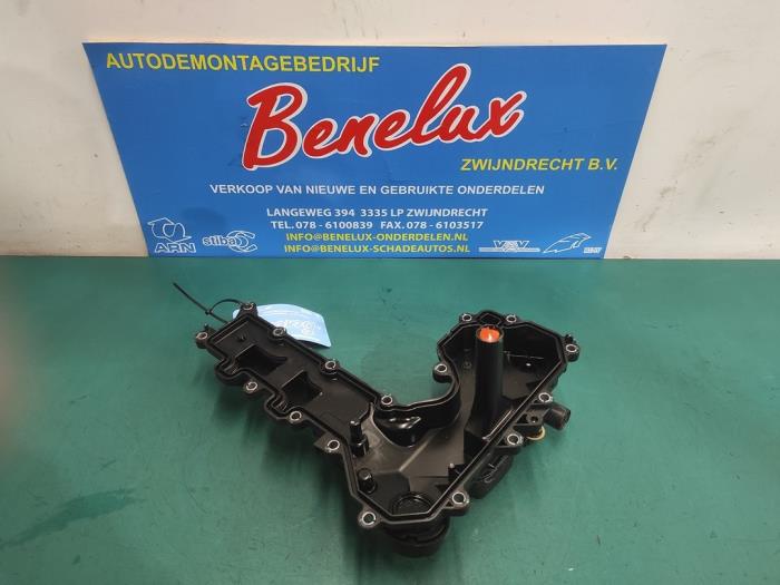 Gebruikte Kleppendeksel Opel Crossland (X) 1.2 Turbo 12V Prijs op aanvraag aangeboden door Benelux Zwijndrecht B.V.
