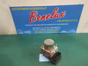 Gebruikte ABS Pomp Peugeot Partner (GC/GF/GG/GJ/GK) 1.6 HDI 75 16V Prijs op aanvraag aangeboden door Benelux Zwijndrecht B.V.