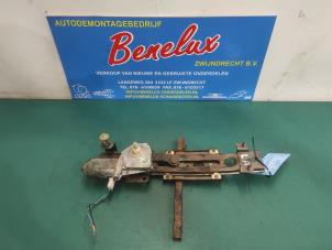 Gebruikte Raammotor 2Deurs achter BMW 6 serie (E24) 635 CSi Prijs € 250,00 Margeregeling aangeboden door Benelux Zwijndrecht B.V.