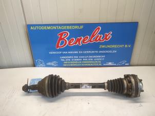 Gebruikte Aandrijfas links-voor Volkswagen Caddy IV 2.0 TDI 102 Prijs op aanvraag aangeboden door Benelux Zwijndrecht B.V.