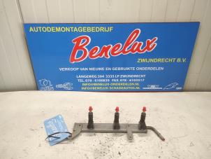 Gebruikte Injector brug Renault Twingo III (AH) 1.0 SCe 70 12V Prijs op aanvraag aangeboden door Benelux Zwijndrecht B.V.