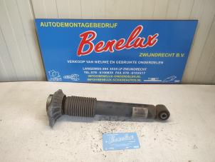 Gebruikte Schokdemper links-achter BMW 5 serie Touring (F11) 520d 16V Prijs op aanvraag aangeboden door Benelux Zwijndrecht B.V.