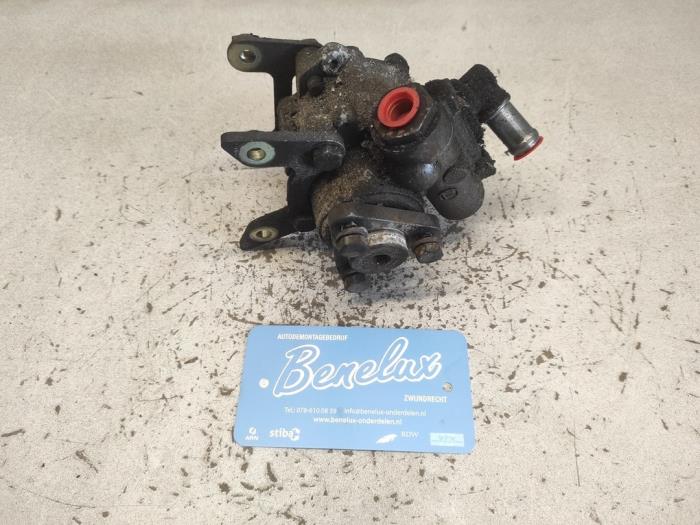 Gebruikte Servopomp BMW Z3 Roadster (E36/7) 1.9 16V Prijs op aanvraag aangeboden door Benelux Zwijndrecht B.V.