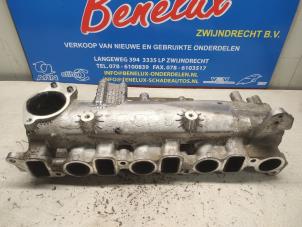 Gebruikte Inlaatspruitstuk Toyota Hilux IV Prijs op aanvraag aangeboden door Benelux Zwijndrecht B.V.