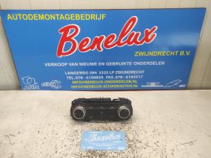 Gebruikte Chaufage Bedieningspaneel Mercedes B (W246) 1.5 B-180 CDI,d 16V Prijs op aanvraag aangeboden door Benelux Zwijndrecht B.V.