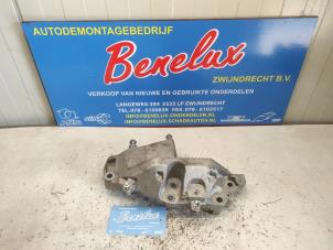 Gebruikte Motorsteun Opel Movano 2.3 CDTi Biturbo 16V FWD Prijs op aanvraag aangeboden door Benelux Zwijndrecht B.V.