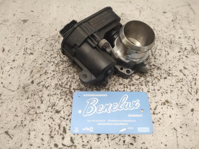 Gebruikte Gasklephuis Opel Crossland (X) 1.2 Turbo 12V Euro 6 Prijs op aanvraag aangeboden door Benelux Zwijndrecht B.V.