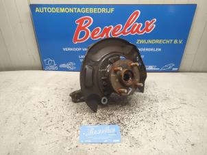 Gebruikte Asschenkel links-voor Toyota Yaris III (P13) 1.5 16V Hybrid Prijs op aanvraag aangeboden door Benelux Zwijndrecht B.V.