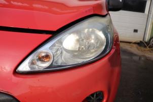 Gebruikte Koplamp links Ford Ka II 1.2 Prijs op aanvraag aangeboden door Benelux Zwijndrecht B.V.