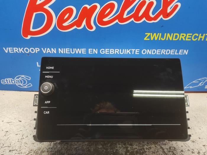 Gebruikte Display Interieur Volkswagen Polo VI (AW1) Prijs € 850,00 Margeregeling aangeboden door Benelux Zwijndrecht B.V.