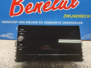 Gebruikte Display Interieur Volkswagen Polo VI (AW1) Prijs € 850,00 Margeregeling aangeboden door Benelux Zwijndrecht B.V.