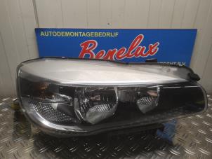 Gebruikte Koplamp rechts BMW 2-Serie Prijs op aanvraag aangeboden door Benelux Zwijndrecht B.V.