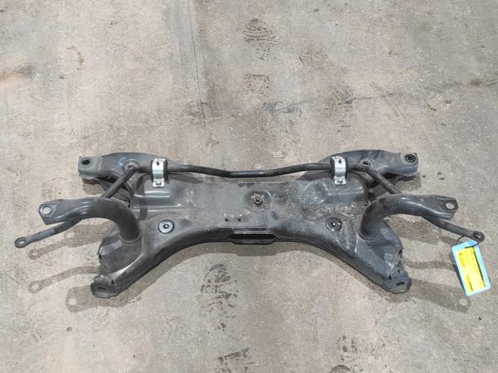 Gebruikte Subframe Mitsubishi Space Star (A0) 1.2 12V Prijs op aanvraag aangeboden door Benelux Zwijndrecht B.V.