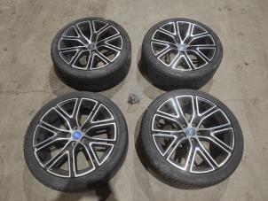 Gebruikte Velgen set + banden Ford Transit Connect (PJ2) 1.5 EcoBlue Prijs op aanvraag aangeboden door Benelux Zwijndrecht B.V.