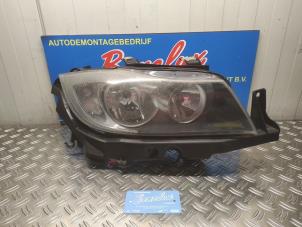 Gebruikte Koplamp rechts BMW 3 serie Touring (E91) 325d 24V Prijs op aanvraag aangeboden door Benelux Zwijndrecht B.V.