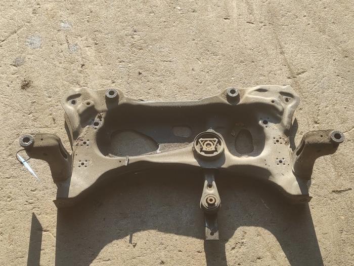 Gebruikte Subframe Skoda Octavia Combi (5EAC) 1.6 TDI Greenline 16V Prijs op aanvraag aangeboden door Benelux Zwijndrecht B.V.