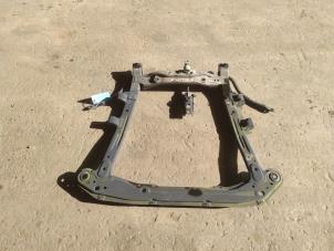 Gebruikte Subframe Dacia Logan MCV III/Sandero Wagon (SD07) 0.9 TCe 90 12V GPL Prijs op aanvraag aangeboden door Benelux Zwijndrecht B.V.