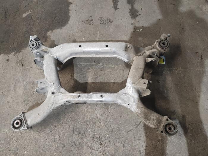 Gebruikte Subframe Nissan 350 Z (Z33) 3.5 V6 24V Prijs op aanvraag aangeboden door Benelux Zwijndrecht B.V.