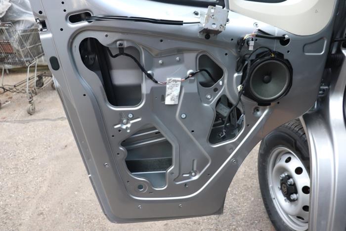 Portier 2Deurs links van een Citroën Jumper (U9) 2.2 Blue HDi 140 2024