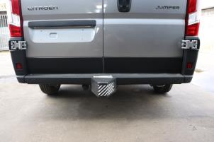 Nieuwe Achterbumper Citroen Jumper (U9) 2.2 Blue HDi 140 Prijs op aanvraag aangeboden door Benelux Zwijndrecht B.V.