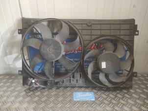 Gebruikte Radiateurfan Volkswagen Golf V (1K1) 2.0 FSI 16V Prijs op aanvraag aangeboden door Benelux Zwijndrecht B.V.