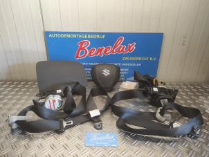Gebruikte Module + Airbag Set Suzuki Celerio (LF) 1.0 12V Dualjet Prijs € 495,00 Margeregeling aangeboden door Benelux Zwijndrecht B.V.