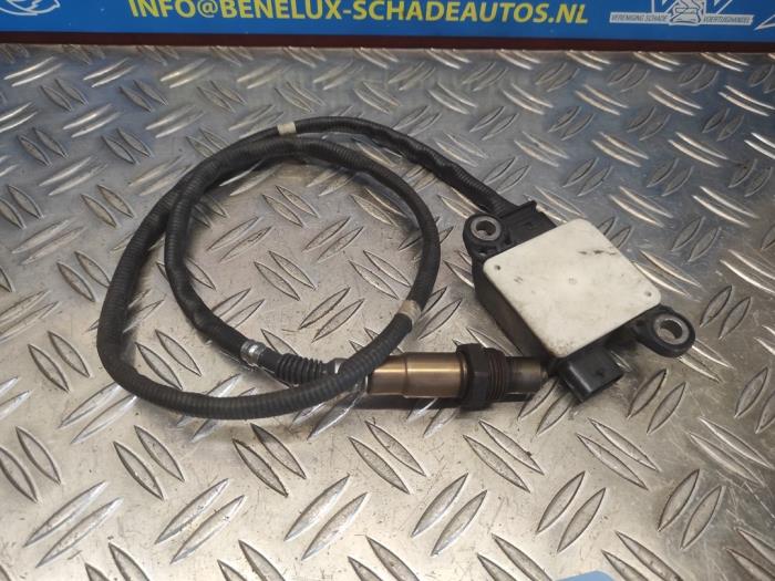 Nox sensor van een Opel Movano 2.3 CDTi Biturbo 16V FWD 2021