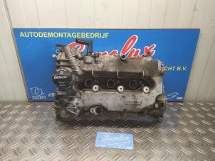 Gebruikte Kleppendeksel Opel Karl 1.0 12V Prijs op aanvraag aangeboden door Benelux Zwijndrecht B.V.