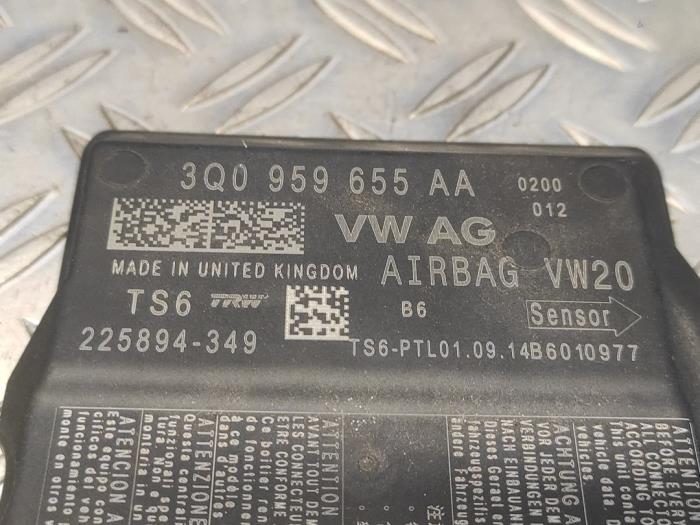 Airbag Module van een Skoda Octavia Combi (5EAC) 1.2 TSI 16V 2014